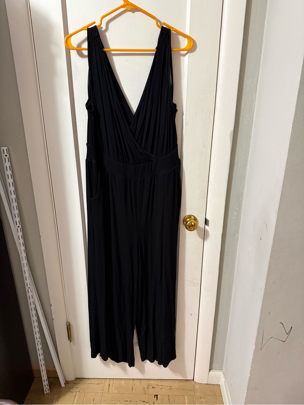 Torrid Black Wide Leg Jumpsuit with Pockets Women’s Size 1X - Picture 2 of 4